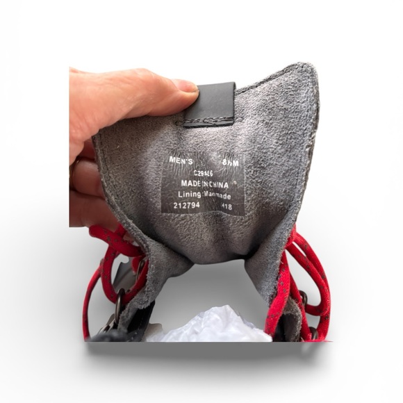 COLE HAAN Zerogrand Hiker Boots C29486 Magnet Leather
Men\'s Size 8.5M NWT